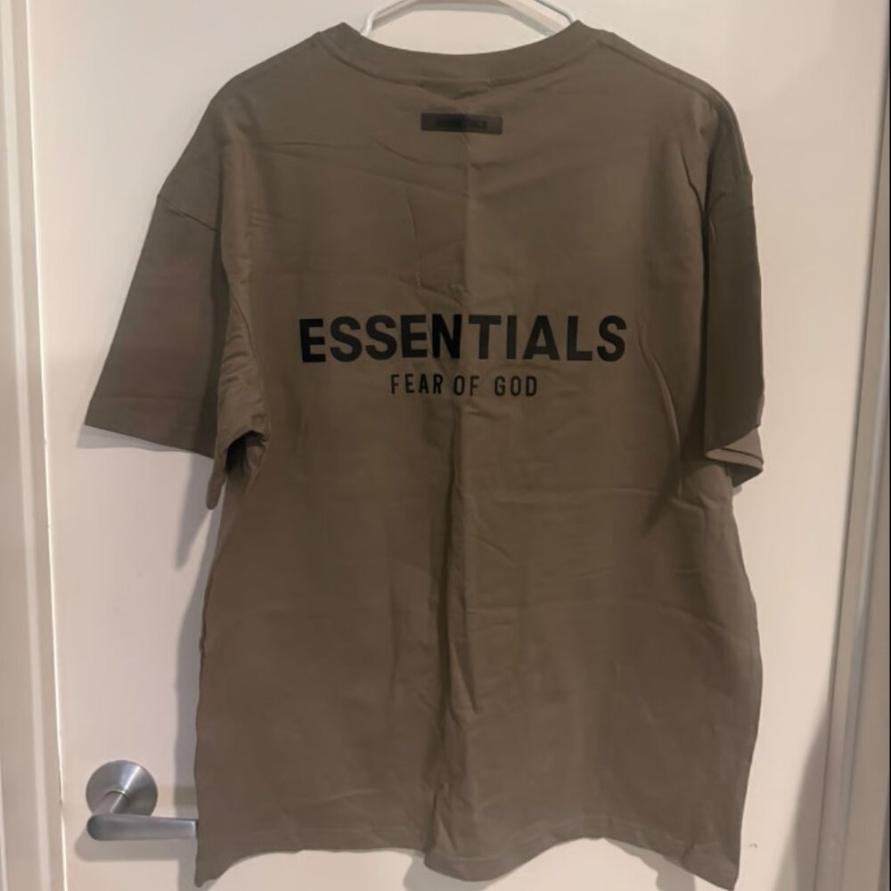Fear Of God Essentials Back Logo T-Shirt — Size L (Taupe)